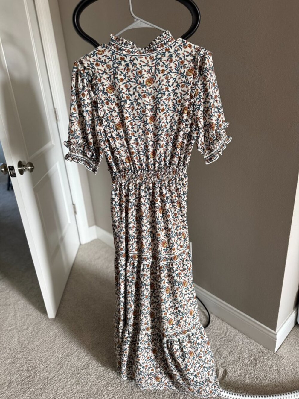 Max Studio Size M Dress Like New Maxi - Picture 2 of 2